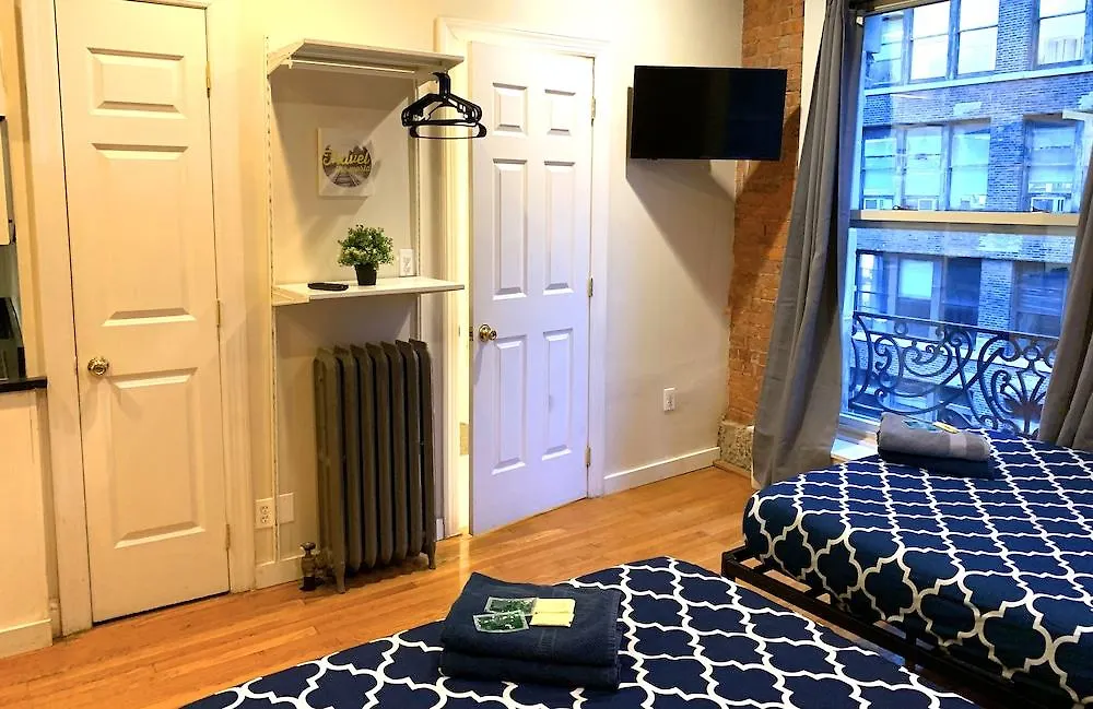 Macy Empire Apartment New York